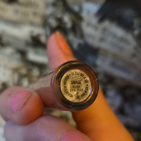 Kylie Cosmetics Lip Gloss Trio - Gold and Brown Hues - Picture 5 of 9